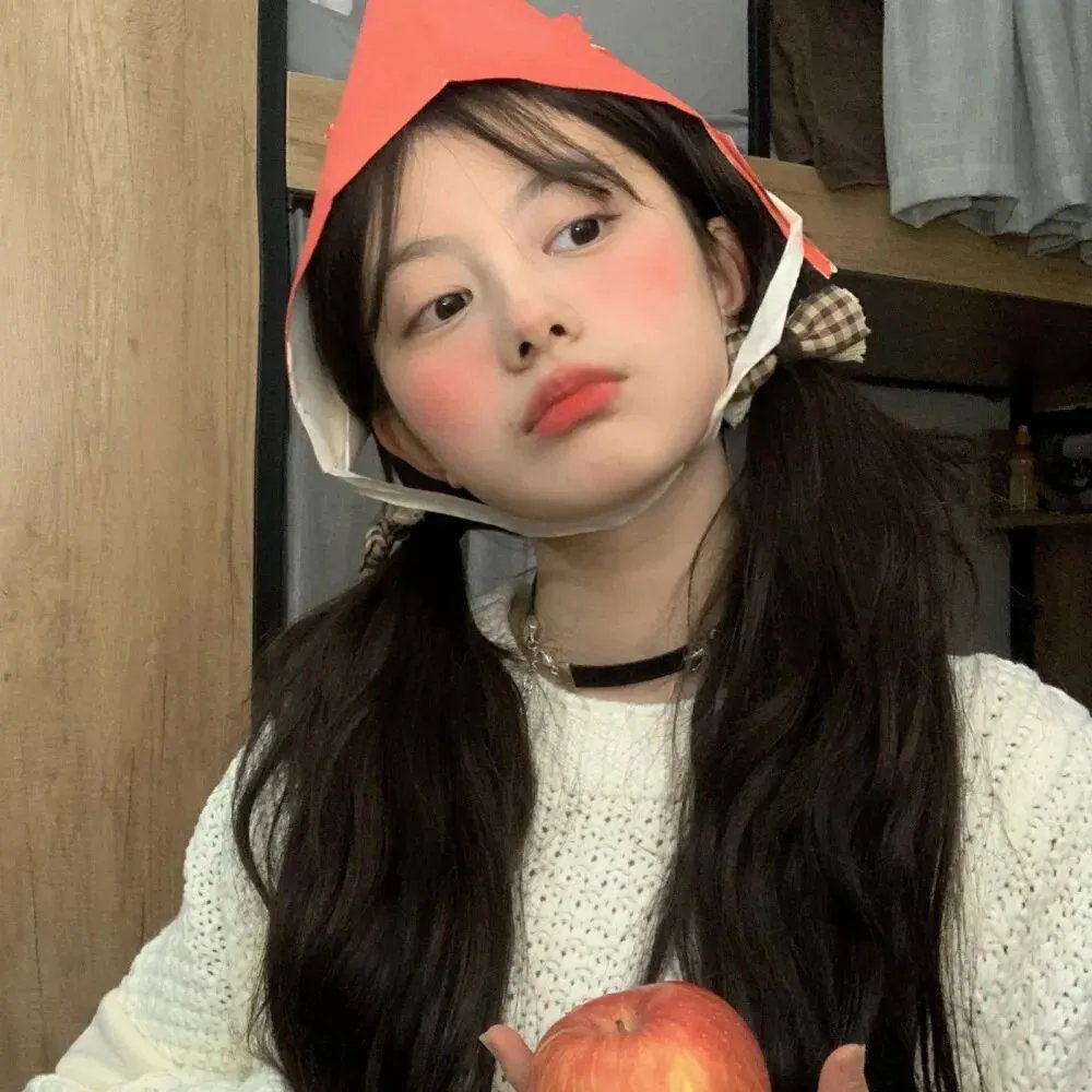 那女孩是谁